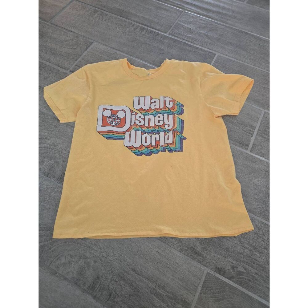Women's Walt Disney World Yellow Short Sleeve T Shirt Retro Rainbow Small